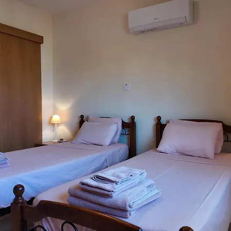 Golden Sands No10 아파트