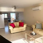 Golden Sands No10 Apartamento *