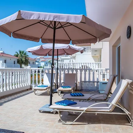 Golden Sands No10 *