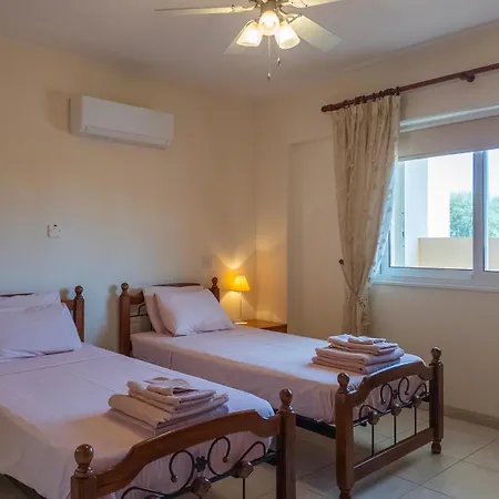 דירה Golden Sands No10 איה נאפה